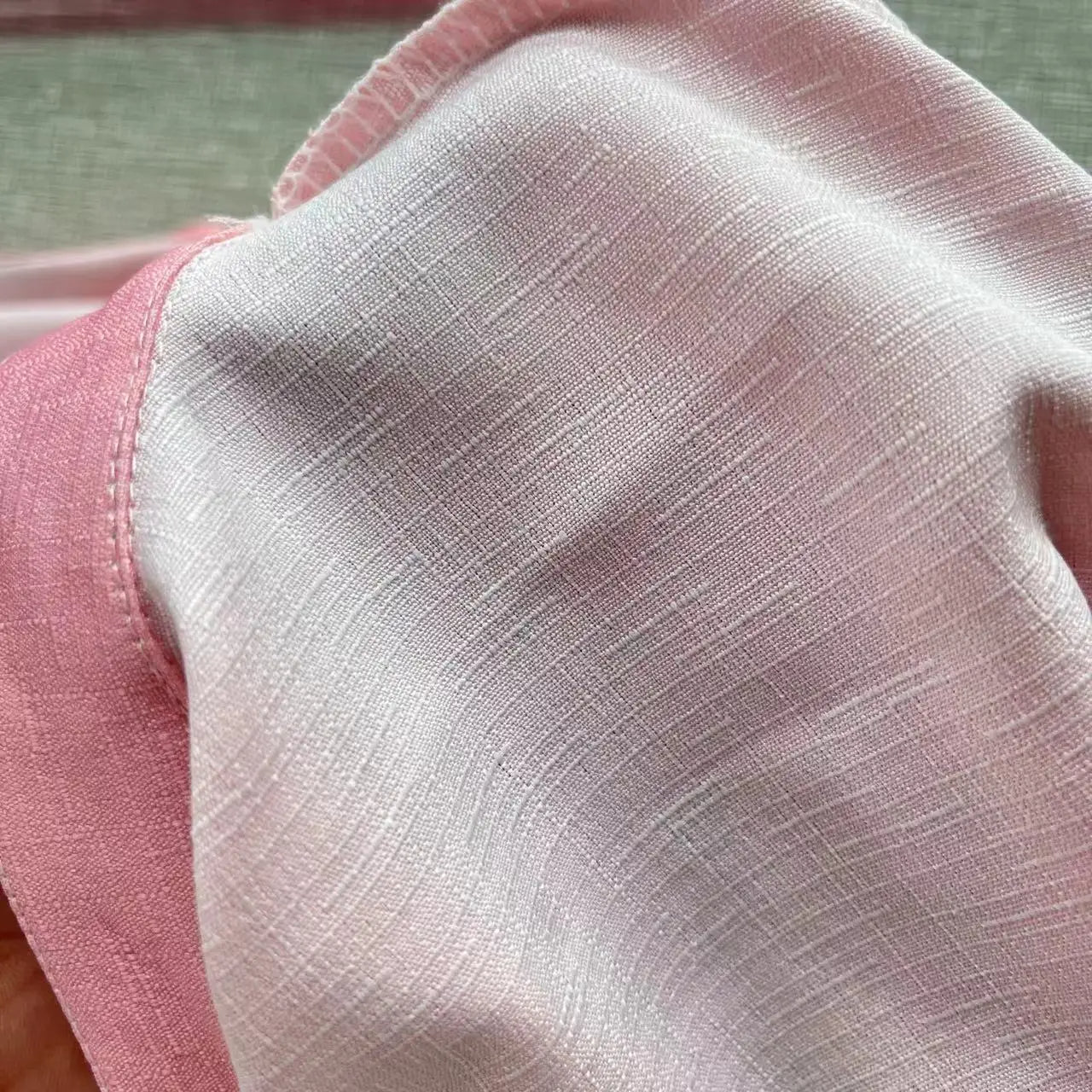 Camicia elegante e colorata